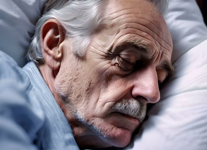 warum schlafen ältere menschen so viel?